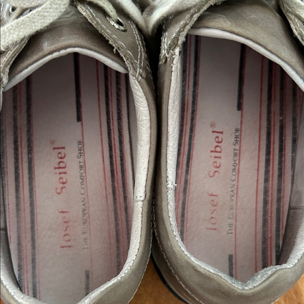 Josef Seibel Taupe Lace-Up Shoes - Picture 5 of 7